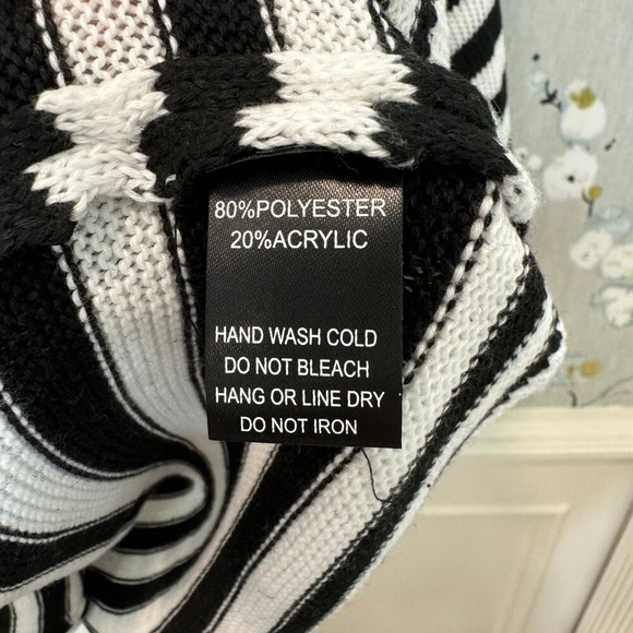 Mono B Black and White Striped Cowlneck Sweater - NWT - One Size - Picture 4 of 7